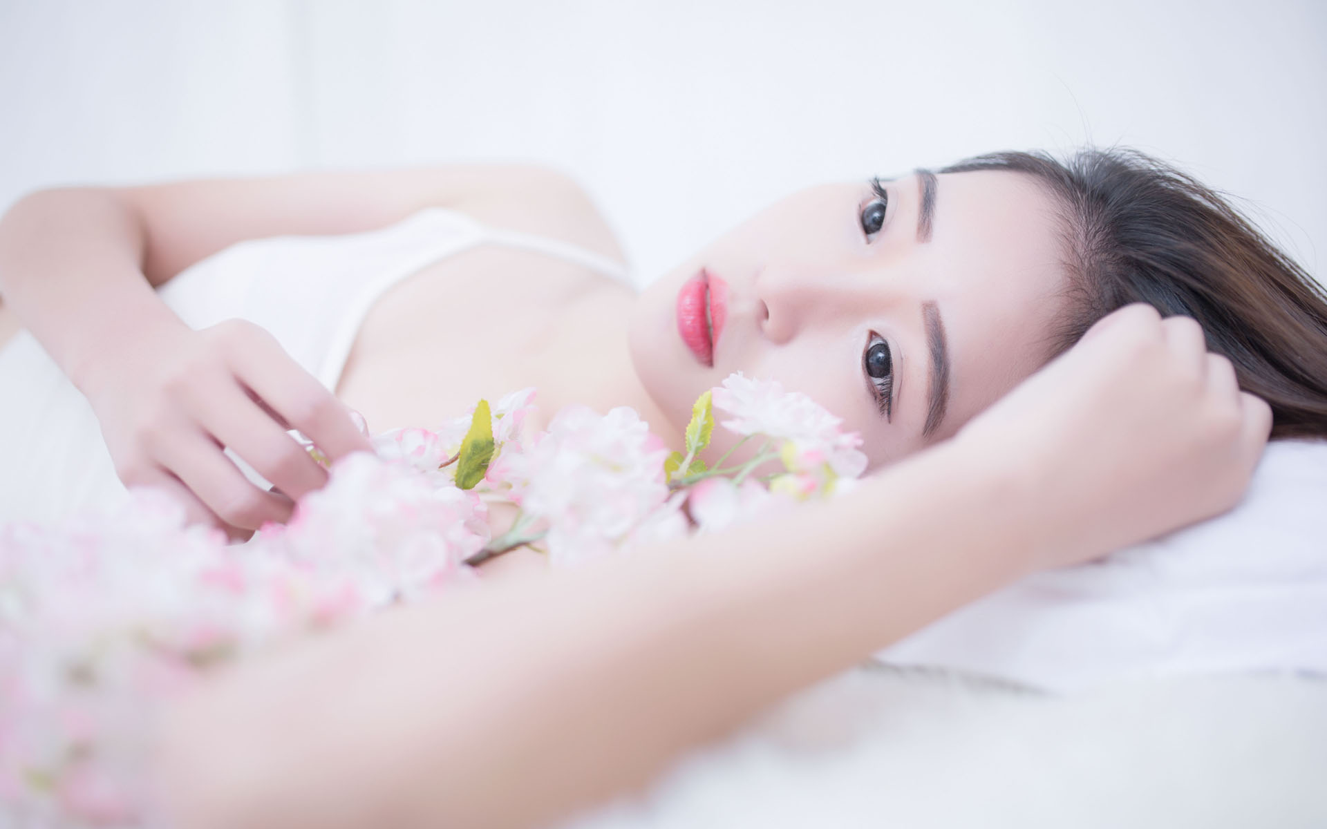 郑永年：中国民营企业如何更好出海？